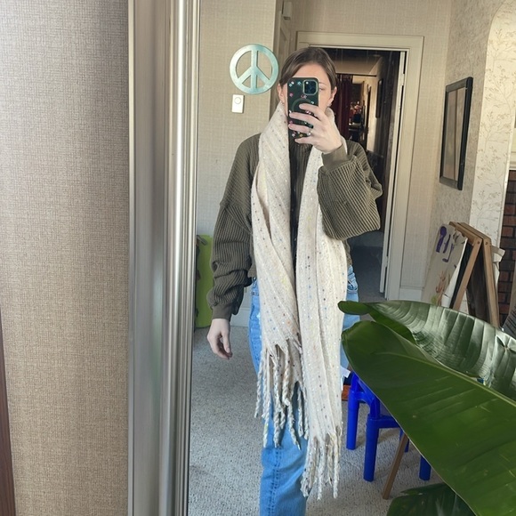 NWT BP Nordstrom Rack Funfetti Fringe Scarf - Picture 8 of 8